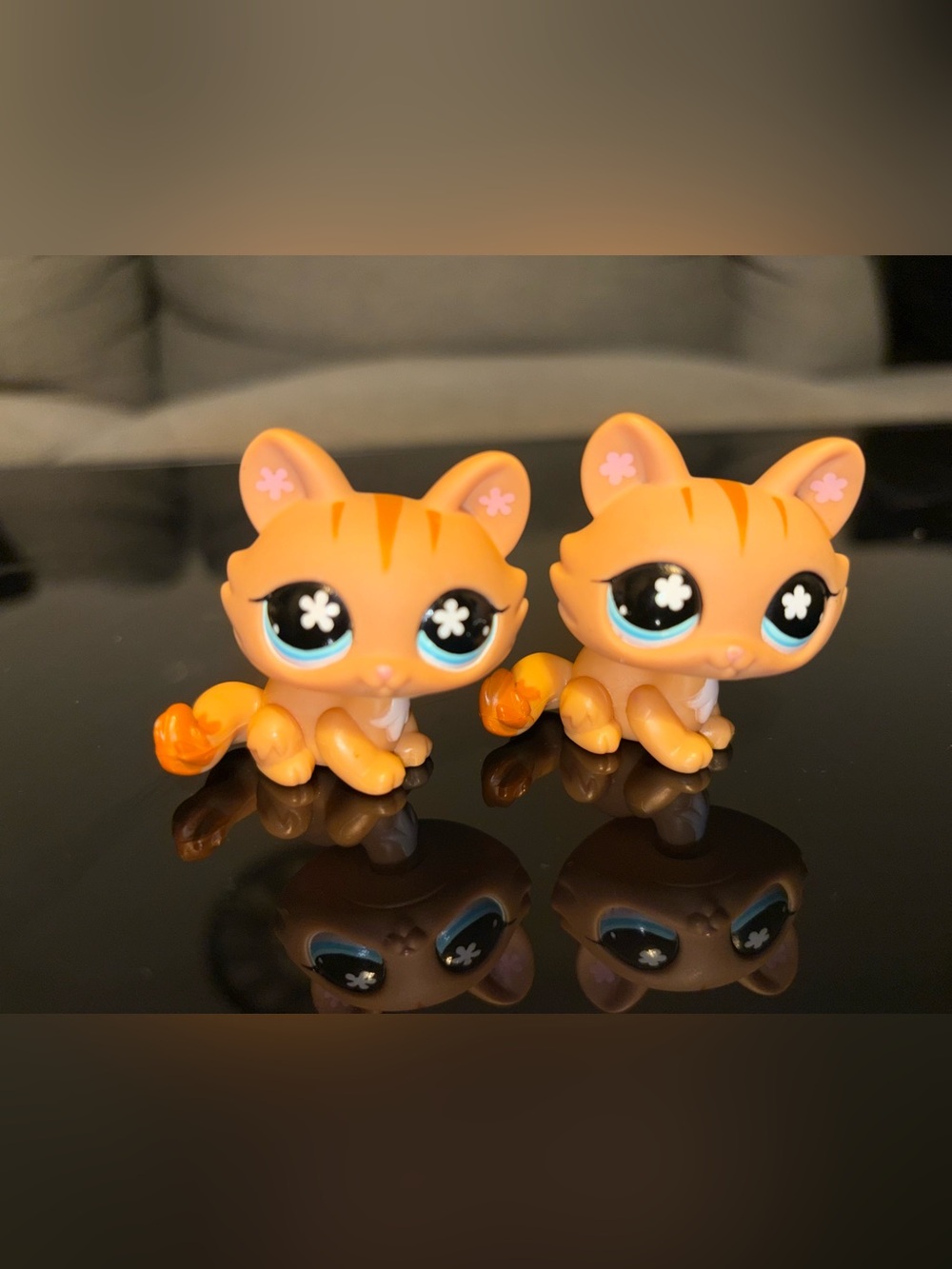 Hasbro Orange & Blue Eyes Twin Cat Figurines